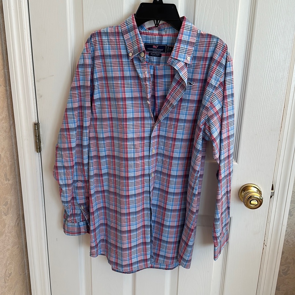 Vineyard Vines Plaid button down shirt - Boys Large (size 16-18)